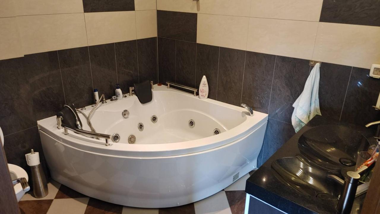 Lemonhouse Apartment Букурещ Екстериор снимка